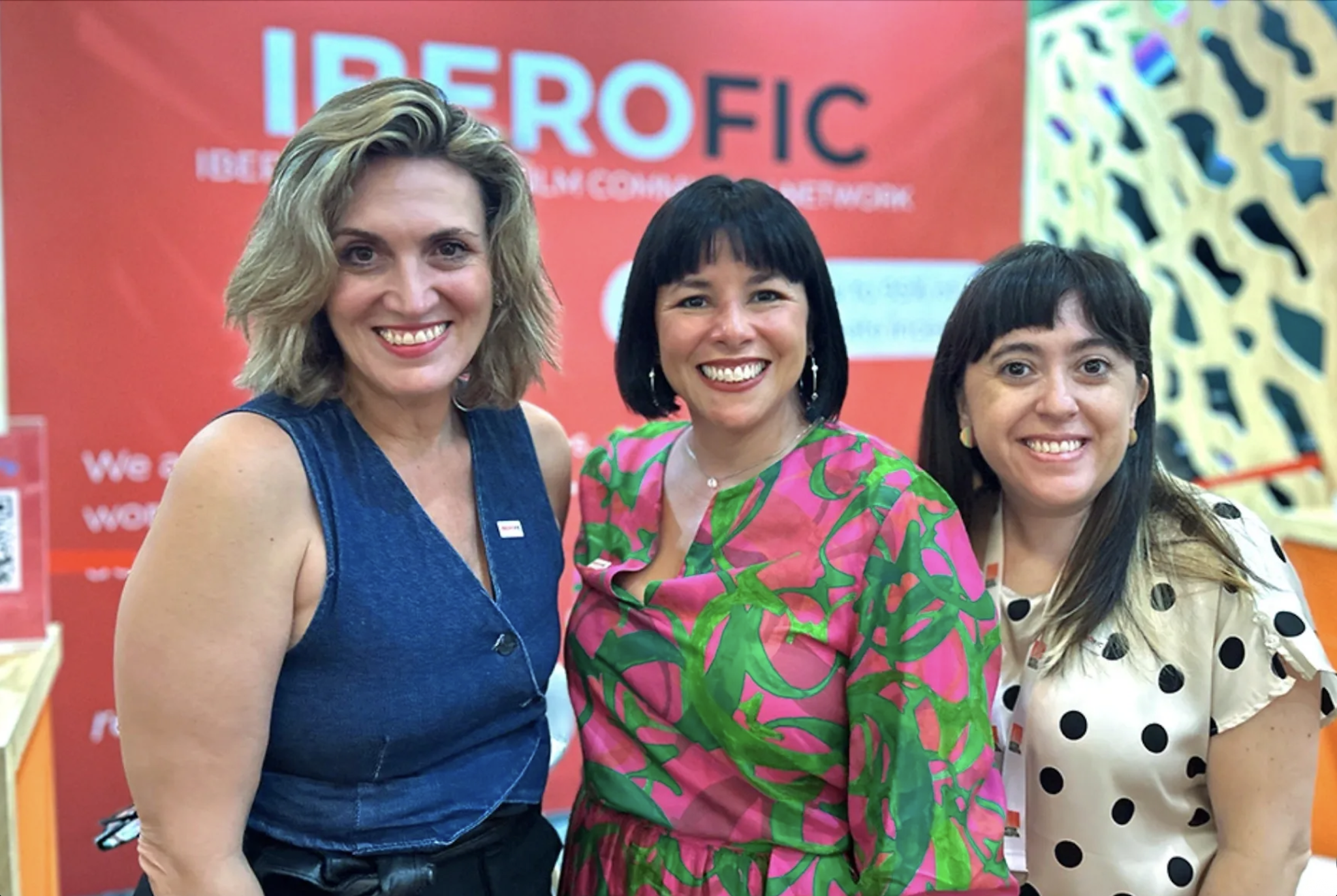 Adriana Oliveros, Carolina Cordero y Dolores Montaño